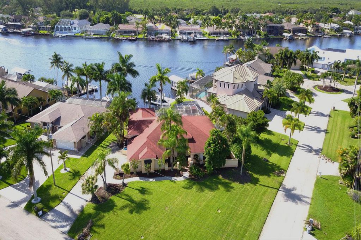 Escape to the Paradise in Cape Coral